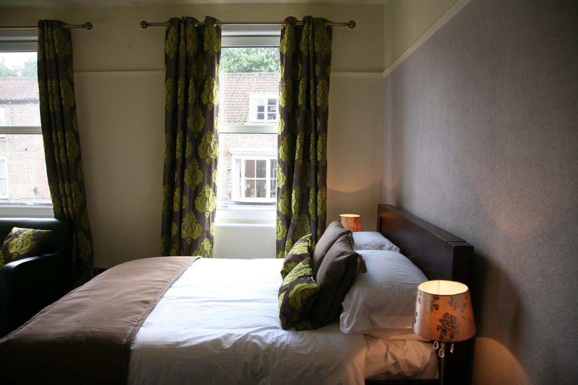 Gillygate Guest House York Bagian luar foto